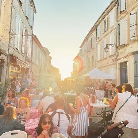 Petit Chateau Le Piot Bed and Breakfast