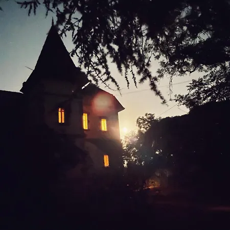 Petit Chateau Le Piot Nocleg ze śniadaniem