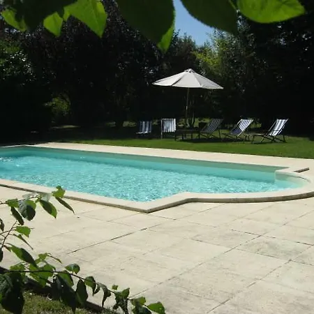 Oda ve Kahvaltı Petit Chateau Le Piot