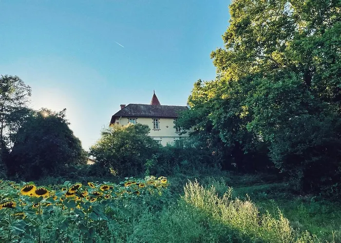 Frühstückspension Petit Chateau Le Piot Fleurance