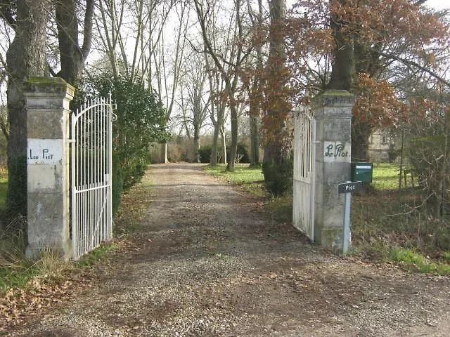 Frühstückspension Petit Chateau Le Piot